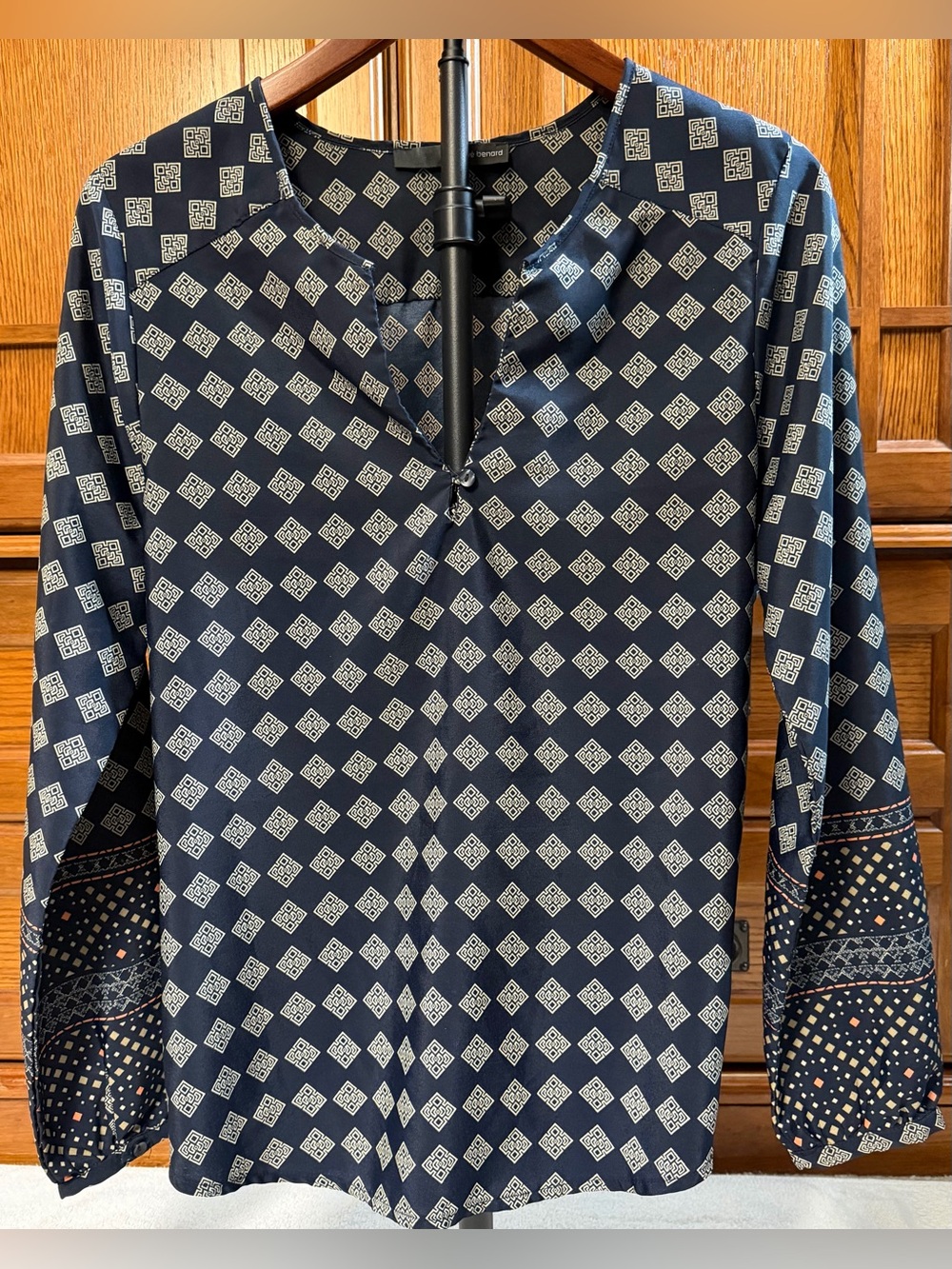 Harve Benard Geometric Split V-Neck Tunic Blouse Career Boho Preppy Bold Sleeve